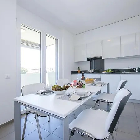 Apartment Mola Giglio *